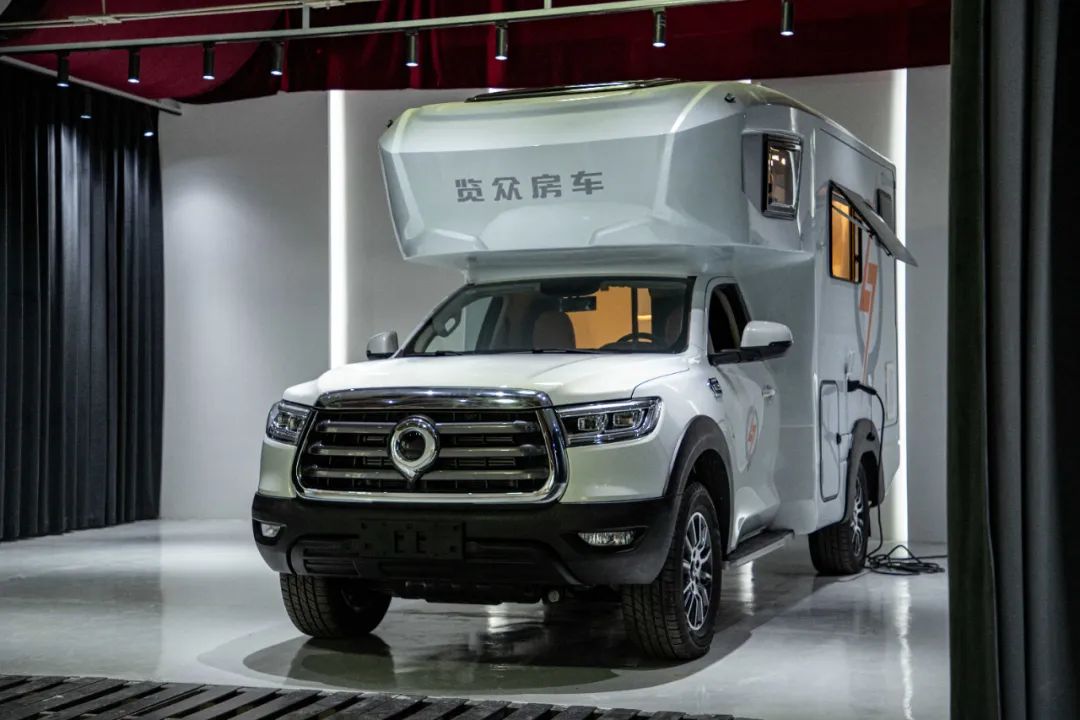 为什么览众房车要采用玻璃钢“三明治”车身结构?.jpg 为什么览众房车要采用玻璃钢“三明治”车身结构?.jpg