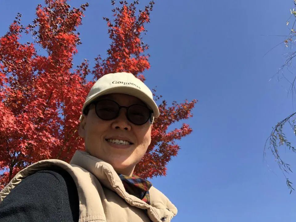 58岁的她,自驾房车旅居,一人两犬,活成了自己喜欢的样子4.jpg 58岁的她,自驾房车旅居,一人两犬,活成了自己喜欢的样子4.jpg