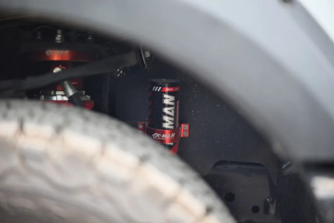 TOD智能四驱+全车越野套件,这是不是你理想的C型越野房车?4.jpg TOD智能四驱+全车越野套件,这是不是你理想的C型越野房车?4.jpg