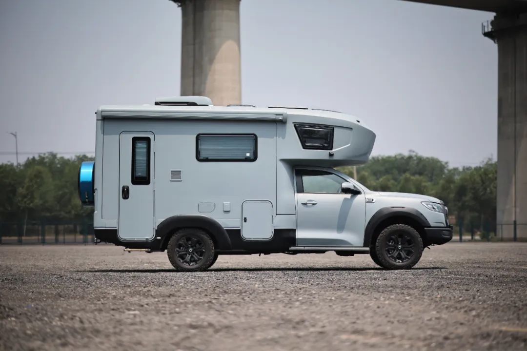 TOD智能四驱+全车越野套件,这是不是你理想的C型越野房车?5.jpg TOD智能四驱+全车越野套件,这是不是你理想的C型越野房车?5.jpg